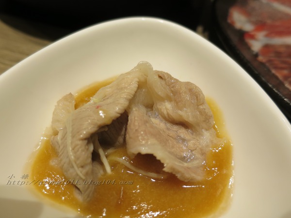 聚北海道昆布鍋(高雄大魯閣草衙道店)：一起來相聚~    ..聚北海道昆布鍋(高雄大魯閣草衙道店)