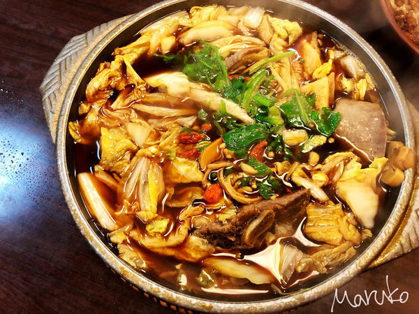 板橋美食 < 萬得富爸爸肉骨茶 > 吃了會停不下來讓人回味想再訪的好滋味 2020.04.03