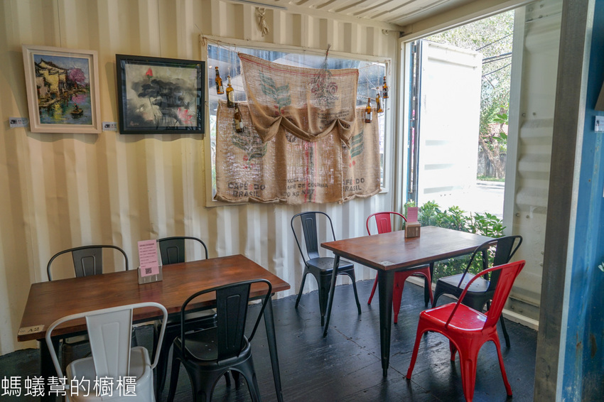 南投市A+倉庫 | 中興新村特色複合式餐廳，大份量餐點美味又飽足！中興新村特色貨櫃屋餐廳。 - 螞蟻幫的櫥櫃