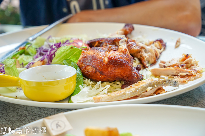 南投市A+倉庫 | 中興新村特色複合式餐廳，大份量餐點美味又飽足！中興新村特色貨櫃屋餐廳。 - 螞蟻幫的櫥櫃