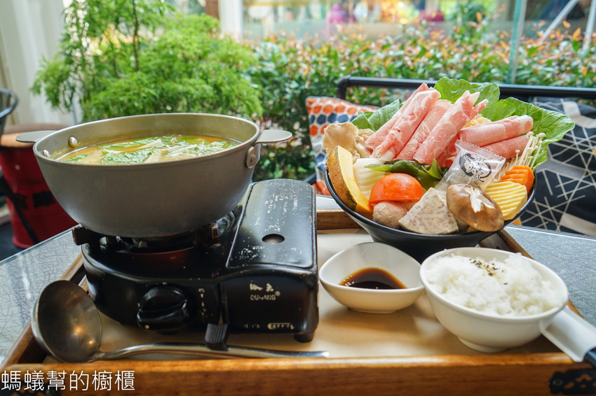 南投市A+倉庫 | 中興新村特色複合式餐廳，大份量餐點美味又飽足！中興新村特色貨櫃屋餐廳。 - 螞蟻幫的櫥櫃