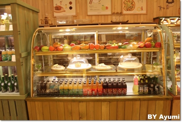 Wooderful life餐廳：[食記]Wooderful life手創生活體驗展(餐飲區)-華山文創園區內超好拍超可愛的一個享受下午茶的天堂