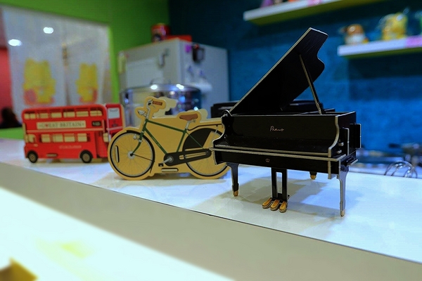 古早味旺來冰店：【新北市食記】蘆洲古早味旺來冰店~圓頂雪屋的鳳梨冰/草莓煉乳冰好療癒/冬天來碗紅豆湯和花生湯暖暖身不錯呦