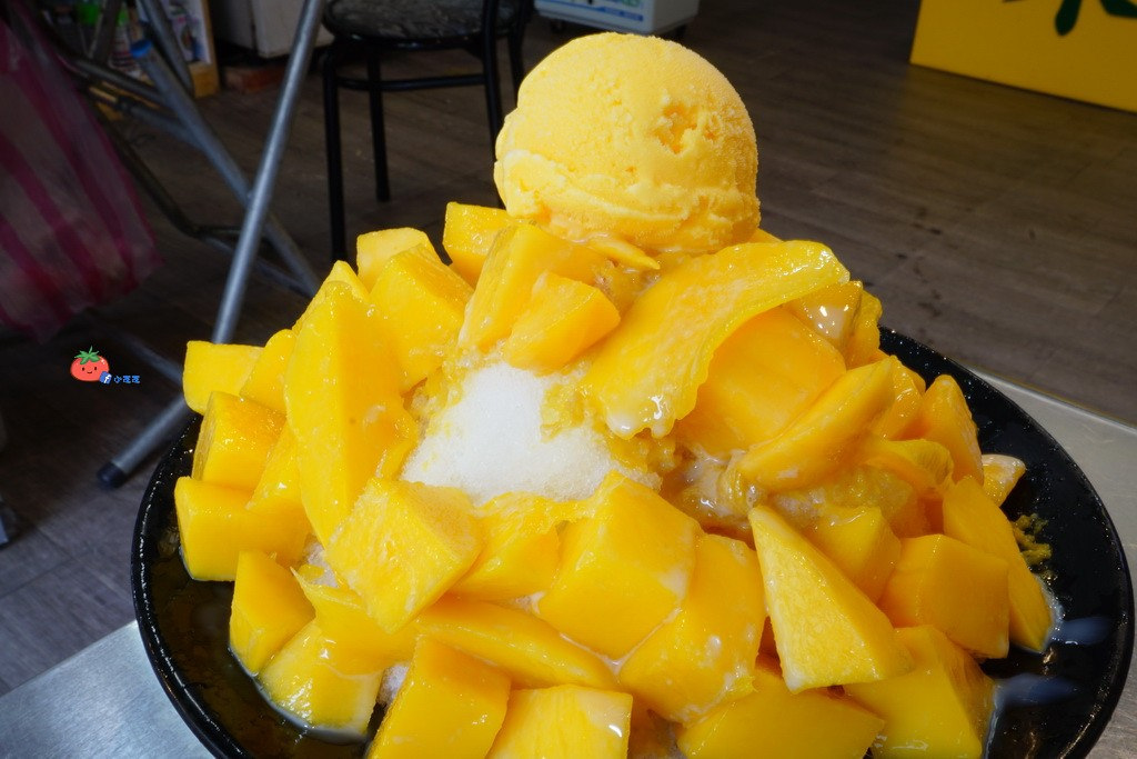 【蘆洲冰店】浮誇造型整顆西瓜冰 古早味旺來冰鳳梨冰 還有雪花冰和芒果冰唷!