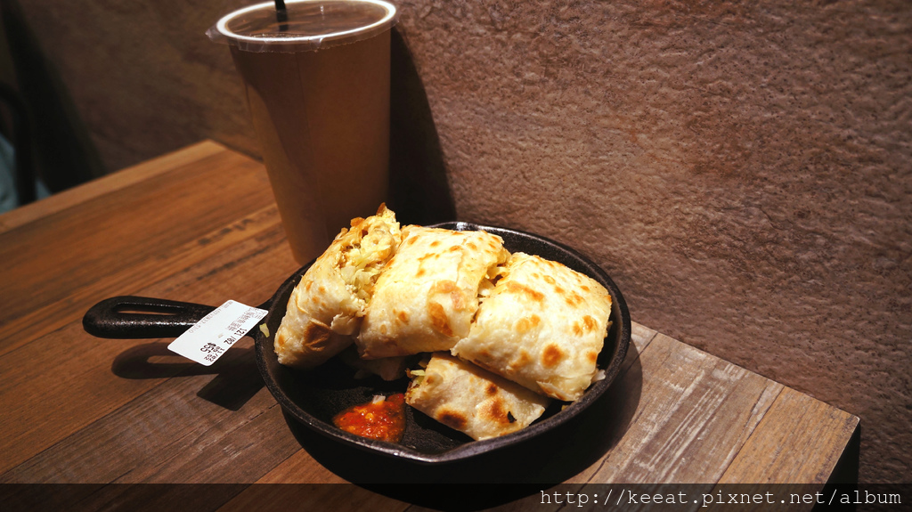 古早味紅茶&私房鮪魚蛋餅