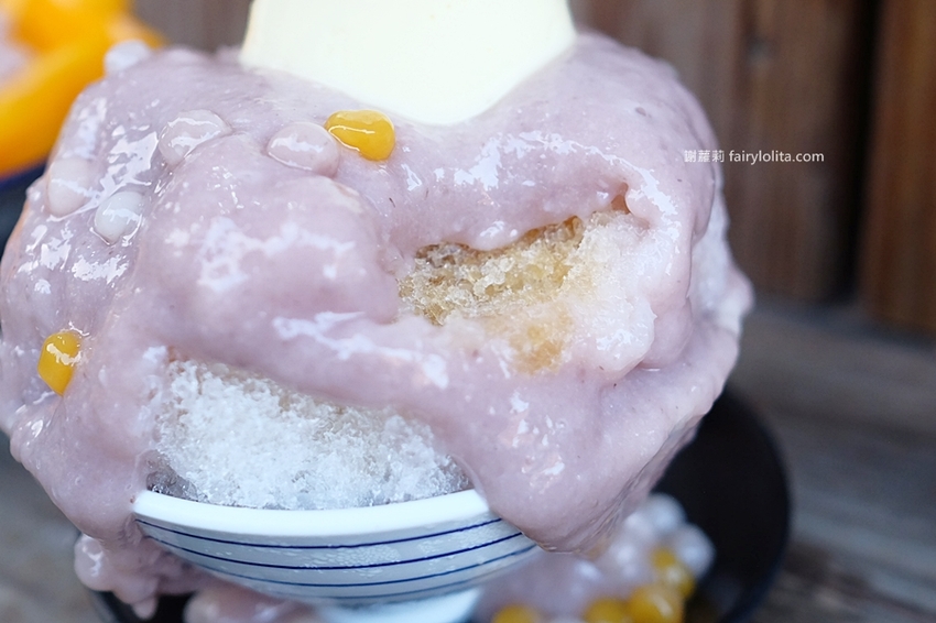 台中冰店 | 有春冰菓室。只要100元,浮誇芋泥瀑布扶不住,霸氣給料滿到整個溢出來! @蹦啾♥謝蘿莉 La vie heureuse