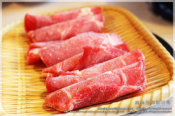 和樂鍋物：【高雄】三民區。和樂鍋物《精燉大骨．紅香麻辣．養身藥膳．韓食泡菜》