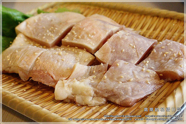 和樂鍋物：【高雄】三民區。和樂鍋物《精燉大骨．紅香麻辣．養身藥膳．韓食泡菜》