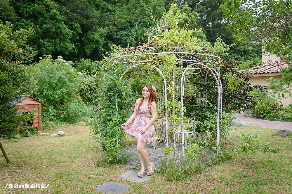 新竹新埔景點》黛安莊園 新竹景觀餐廳 情侶約會下午茶 森林裡的南法莊園 - 滿分的旅遊札記