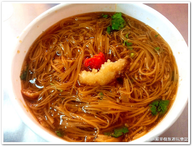 『桃園市』建國路台北大腸蚵仔麵線●桃園三小時完售大腸蚵仔麵線/食尚玩家推薦排隊早餐店