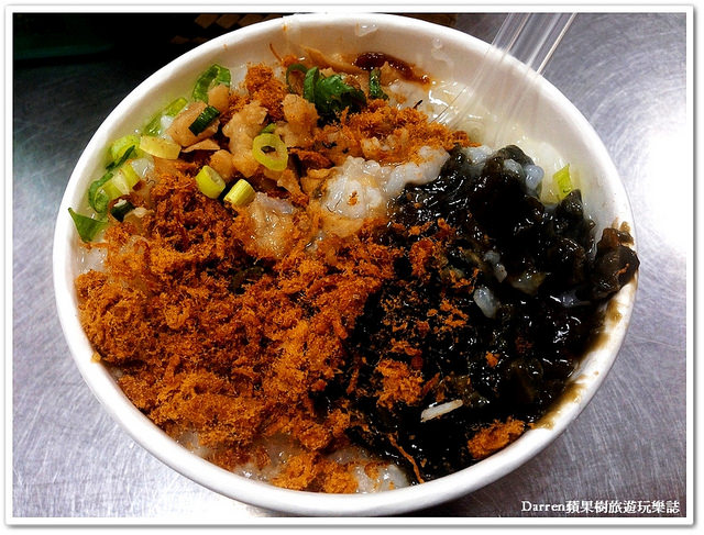 『桃園市』建國路台北大腸蚵仔麵線●桃園三小時完售大腸蚵仔麵線/食尚玩家推薦排隊早餐店