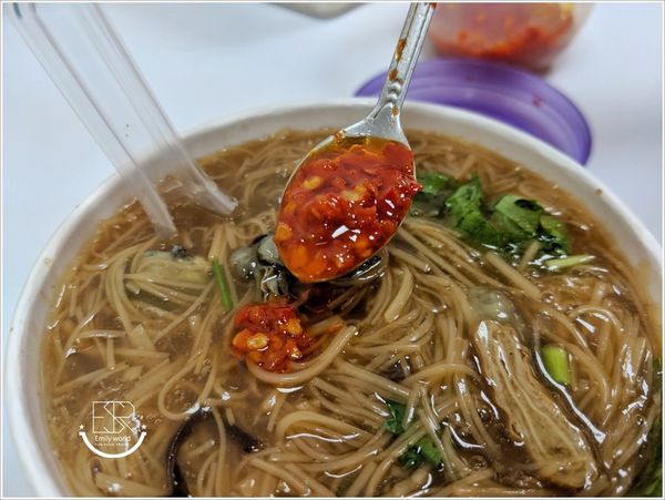 台北大腸蚵仔麵線 (12).jpg
