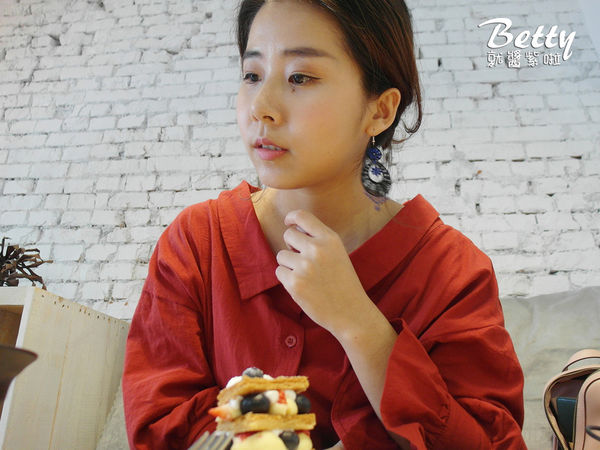 20171219精緻刺繡飾品 (17).jpg