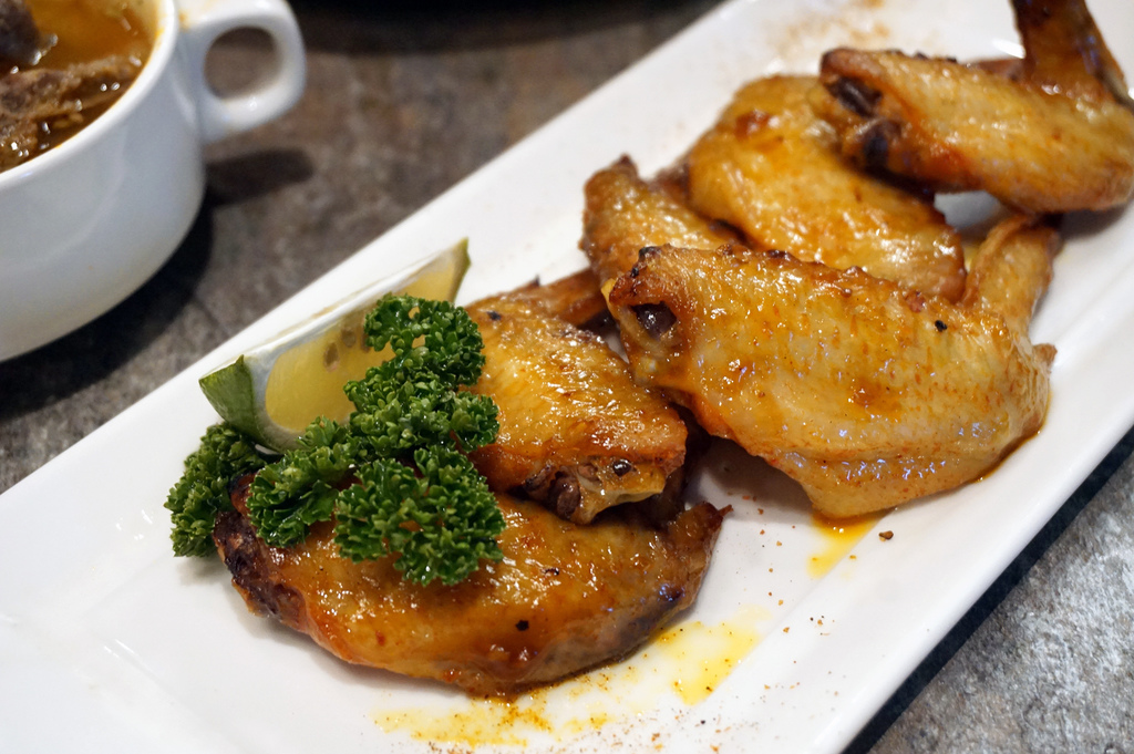 DSC09023_1.jpg DSC09023_1.jpg