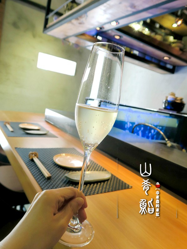 【捷運中山站】山肴鮨 やま き ずし~高檔日式無菜單料理，傳統江戶前料理手法～創新融合法式餐酒概念！