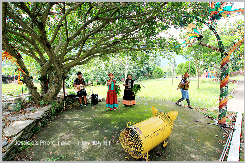 屏東●青葉部落●台灣最美原民石板彩繪/房子的身分證/魯凱族神話藝術村/部落拳擊站