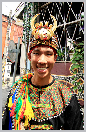 屏東●青葉部落●台灣最美原民石板彩繪/房子的身分證/魯凱族神話藝術村/部落拳擊站