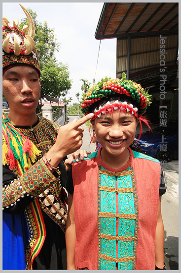 屏東●青葉部落●台灣最美原民石板彩繪/房子的身分證/魯凱族神話藝術村/部落拳擊站