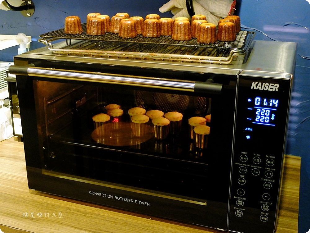 檜意生活村週邊R5小餐館客製美式漢堡超好吃!現烤可麗露吃了會上癮~