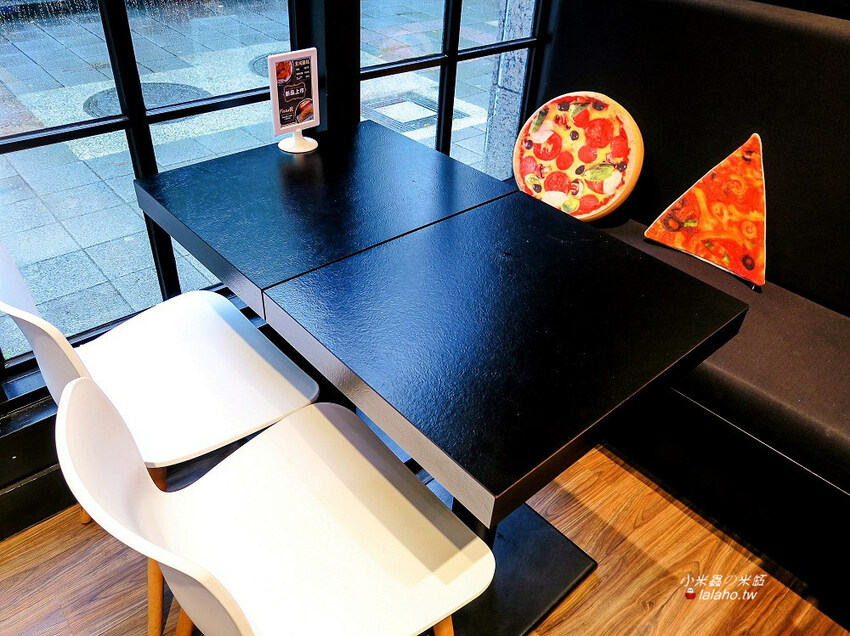 Plus Pizza 自己的披薩自己搭，獨一無二的披薩!