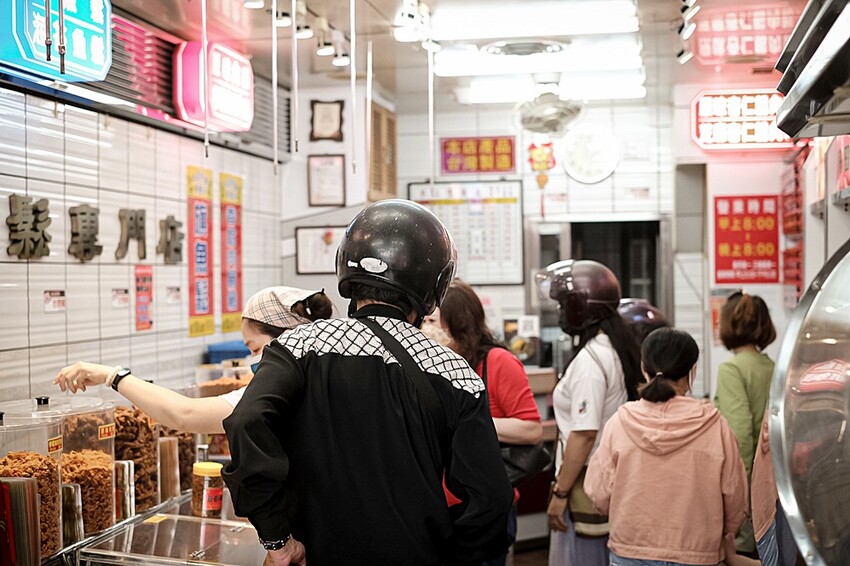 廣記肉鬆專門店║過節送禮自用必備,傳承60年職人手作肉鬆、肉乾、獨家香脆肉脯鬆、蒜味肉紙,每一樣都好吃