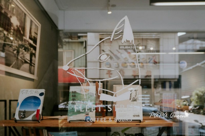 台中市中區台中咖啡|Fleet Street 艦隊街咖啡X獨立書店是K書房啊!