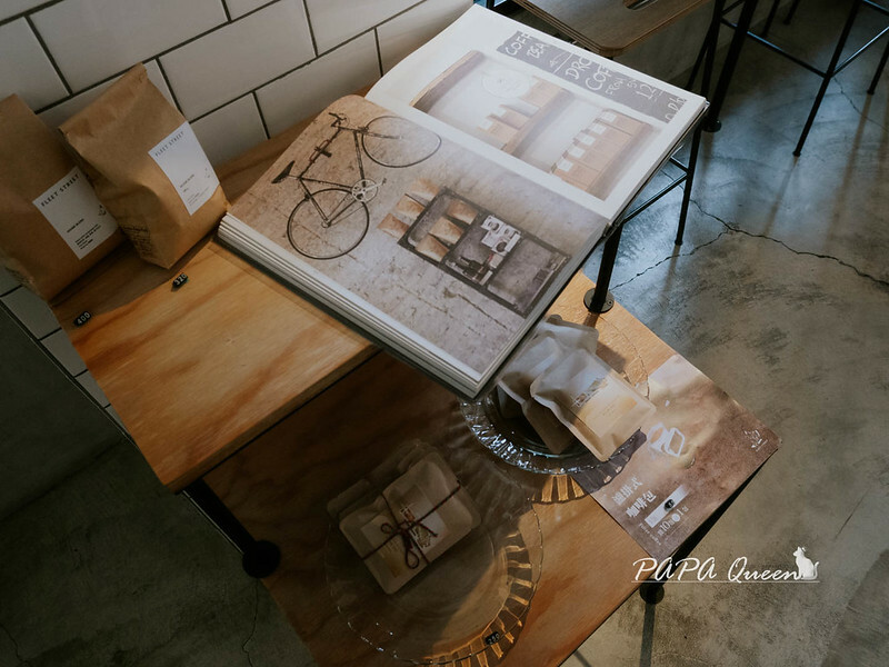 台中市中區台中咖啡|Fleet Street 艦隊街咖啡X獨立書店是K書房啊!