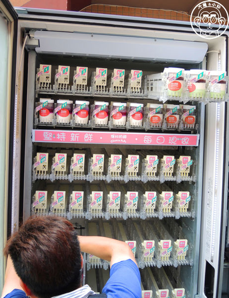 爆料奶酪工作坊:呷飽祙【新北三重・爆料奶酪 奶酪販賣機】投幣甜點風潮吹到三重啦 爆料奶酪工作坊:呷飽祙【新北三重・爆料奶酪 奶酪販賣機】投幣甜點風潮吹到三重啦