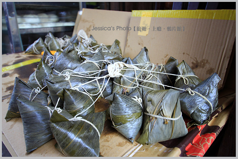 金門金城●手工碳烤蛋捲+無名肉粽包子●必吃手工市場美食