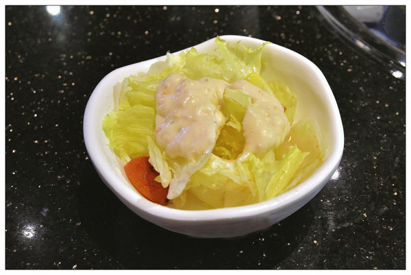 龍蝦沙拉-公益路燒烤吃到飽