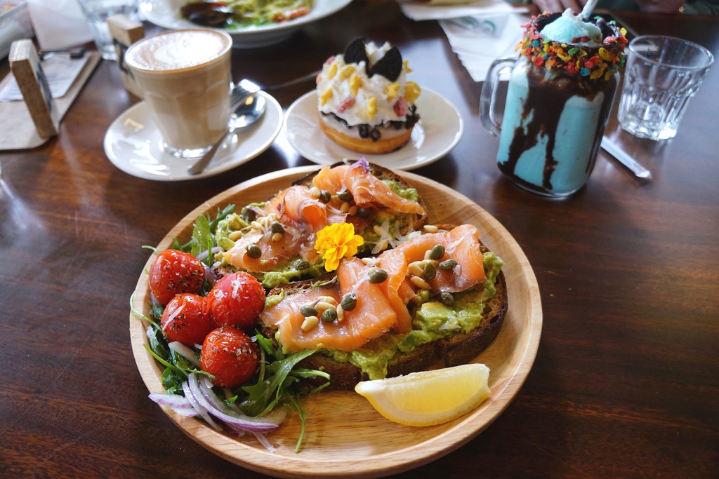 酪梨挪威燻鮭魚騷朵