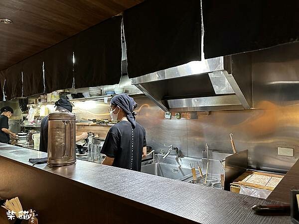 【台北】麵屋壹の穴 ICHI｜東區二郎系拉麵，小山般高豆芽菜