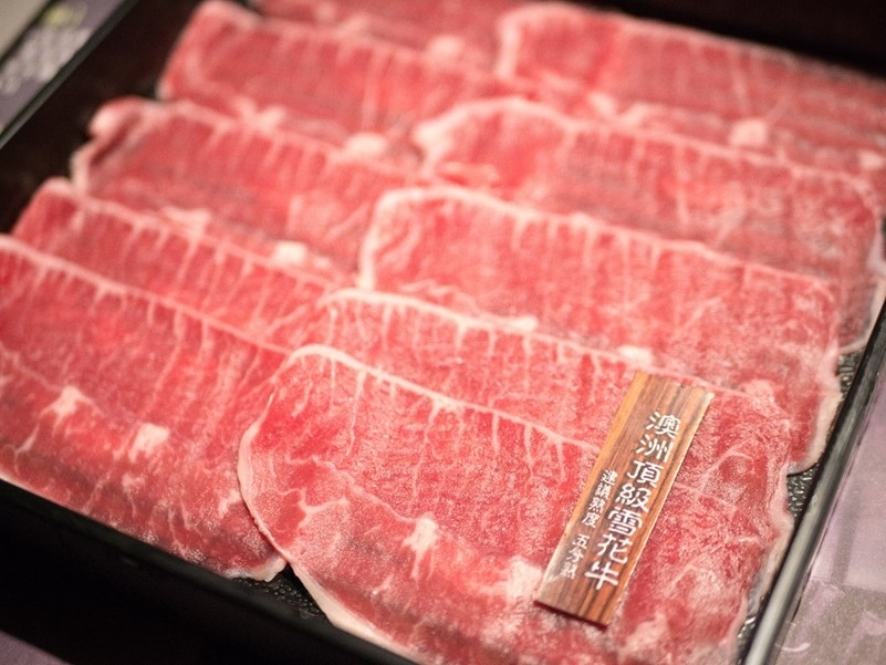 【大直捷運站】金極鮮火鍋，四種價位千元和牛吃到飽，大直火鍋吃到飽推薦