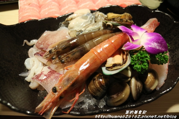 三色堇精緻火鍋:【台北松山區】民生社區火鍋『三色堇精緻火鍋』食材新鮮又美味~ 三色堇精緻火鍋:【台北松山區】民生社區火鍋『三色堇精緻火鍋』食材新鮮又美味~