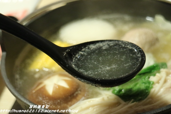 三色堇精緻火鍋:【台北松山區】民生社區火鍋『三色堇精緻火鍋』食材新鮮又美味~ 三色堇精緻火鍋:【台北松山區】民生社區火鍋『三色堇精緻火鍋』食材新鮮又美味~