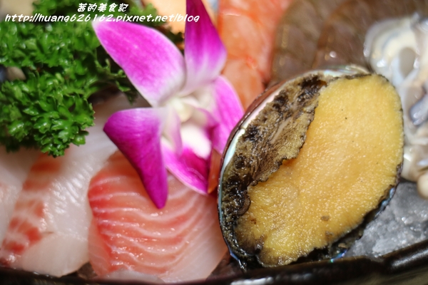 三色堇精緻火鍋:【台北松山區】民生社區火鍋『三色堇精緻火鍋』食材新鮮又美味~ 三色堇精緻火鍋:【台北松山區】民生社區火鍋『三色堇精緻火鍋』食材新鮮又美味~