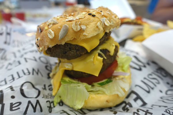 Burger Lab‧天成飯店玩出漢堡創意,千層馬鈴薯和自助取炸物都讓人眼睛發亮!!!