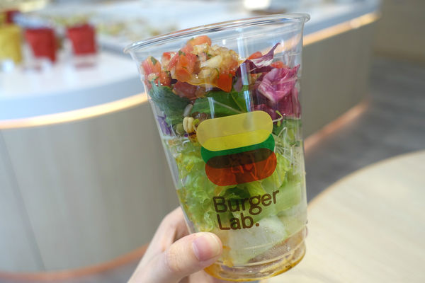 Burger Lab‧天成飯店玩出漢堡創意,千層馬鈴薯和自助取炸物都讓人眼睛發亮!!!