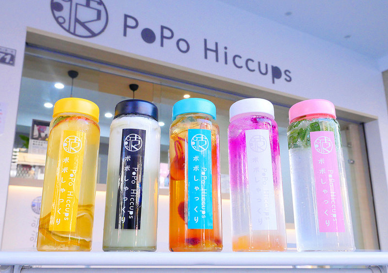 【台中飲料】波波打嗝 向上市場│西區：IG最受歡迎氣泡飲專賣店 新品漂浮水果飲艾波星空迷炫色彩好看又好喝！還能選擇任意搭配做出自己專屬口味飲料！(玻璃瓶裝附提袋打卡再送專屬蓋印字)