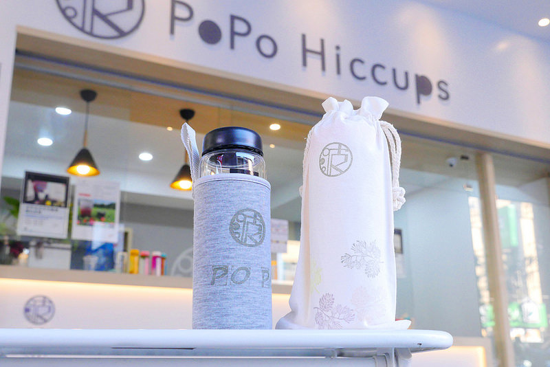 【台中飲料】波波打嗝 向上市場│西區：IG最受歡迎氣泡飲專賣店 新品漂浮水果飲艾波星空迷炫色彩好看又好喝！還能選擇任意搭配做出自己專屬口味飲料！(玻璃瓶裝附提袋打卡再送專屬蓋印字)