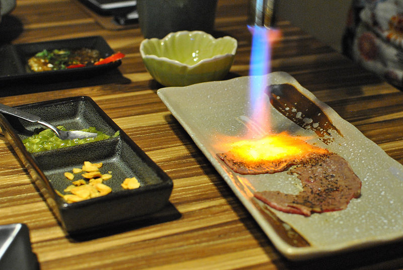 【新莊日式】婧火鍋Shabu|正咩藝人彩妝師創業、有溫度的火鍋店!日式火鍋x新鮮海產x精選肉品~新莊副都心社區美食|20161105更新