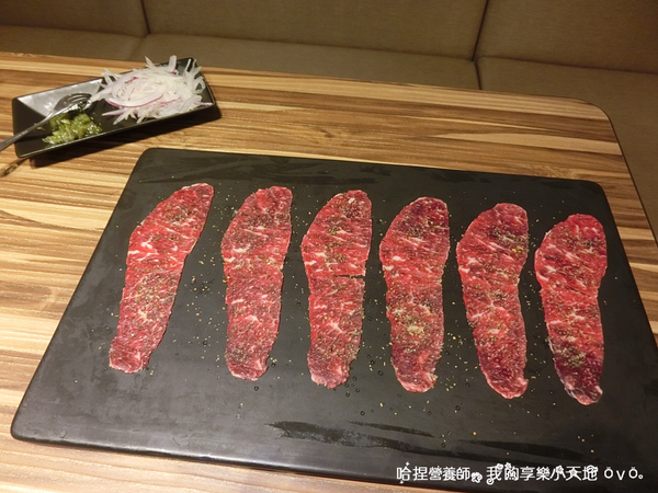 【新莊美食】《婧 Shabu》精緻美學食尚鍋物 ／日本料理。周到的桌邊服務，吃完的湯底還可以煮粥！