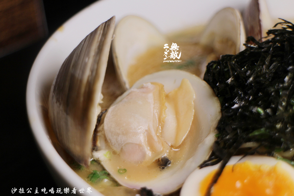 ラーメン無敵 ramenmuteki：三重拉麵免價加麵加飯『ラーメン無敵 ramenmuteki』鳥居/捷運徐匯中學美食