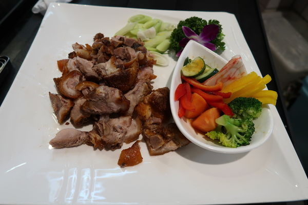 酥元蹄併和風沙拉.JPG 酥元蹄併和風沙拉.JPG