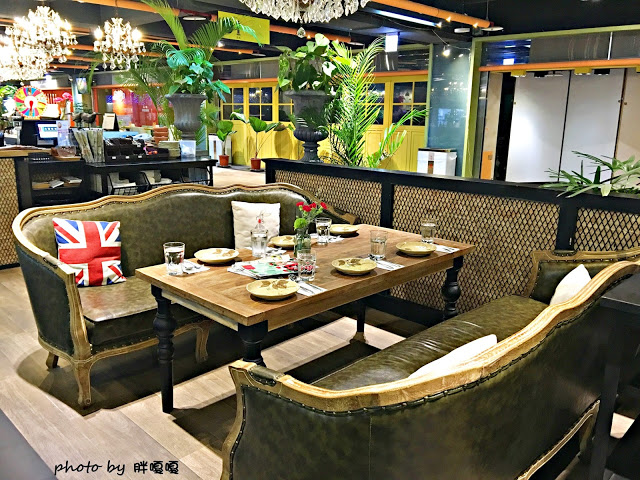 【台中 南屯】Thaï.J♔♔♔花草系、吃氣氛的餐廳，訂位電話打了不太接，餐點份量偏少、口味辨識度低、單價高，這裡就是環境美.......