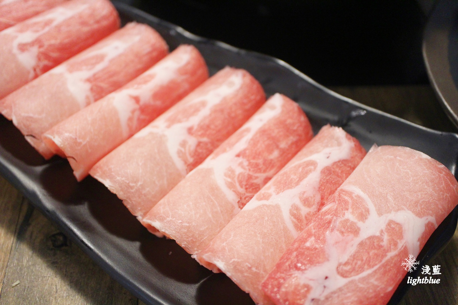 [ 民生社區美食 ] 淺藍 × 饗樂shabu～松山民生社區圓環豐盛套餐式火鍋