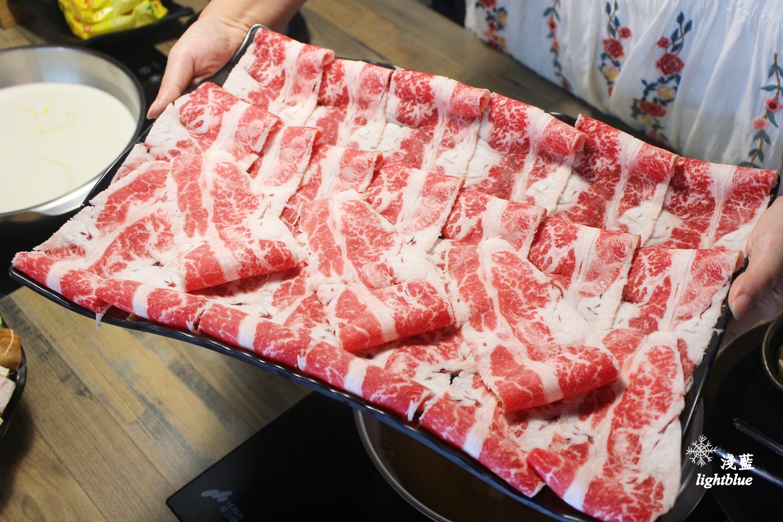 [ 民生社區美食 ] 淺藍 × 饗樂shabu～松山民生社區圓環豐盛套餐式火鍋