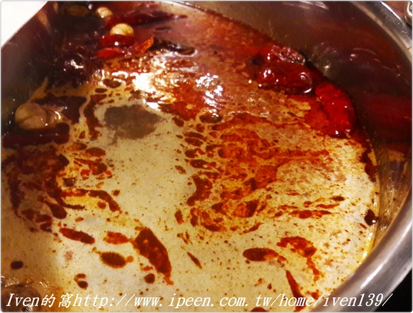 饗樂shabu精緻鍋品：《台北民生社區涮涮鍋》火鍋控的極品\推薦極品黃金香蕉蝦\彩蝦軍艦號\台北夜宵最佳去處-『饗樂shabu 精緻鍋品』