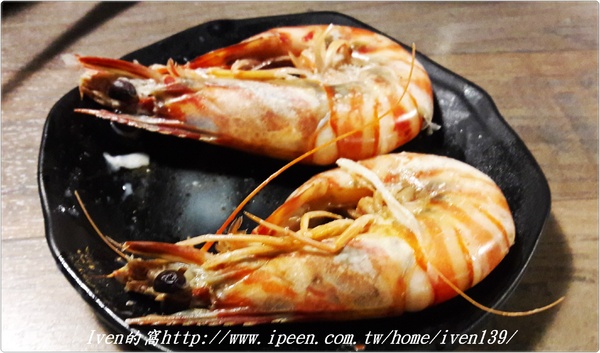 饗樂shabu精緻鍋品：《台北民生社區涮涮鍋》火鍋控的極品\推薦極品黃金香蕉蝦\彩蝦軍艦號\台北夜宵最佳去處-『饗樂shabu 精緻鍋品』