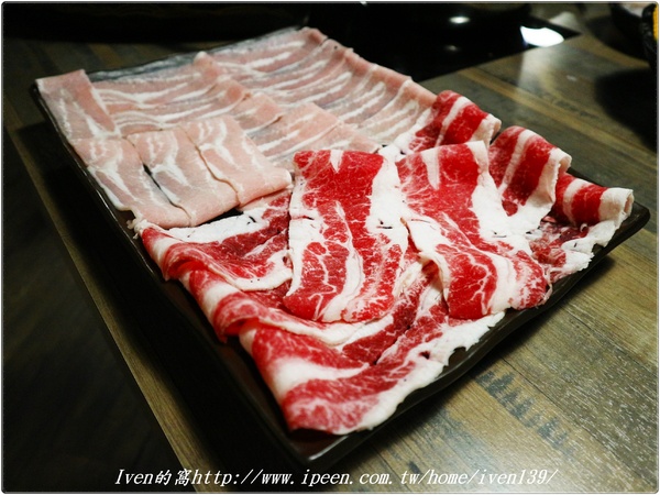 饗樂shabu精緻鍋品：《台北民生社區涮涮鍋》火鍋控的極品\推薦極品黃金香蕉蝦\彩蝦軍艦號\台北夜宵最佳去處-『饗樂shabu 精緻鍋品』